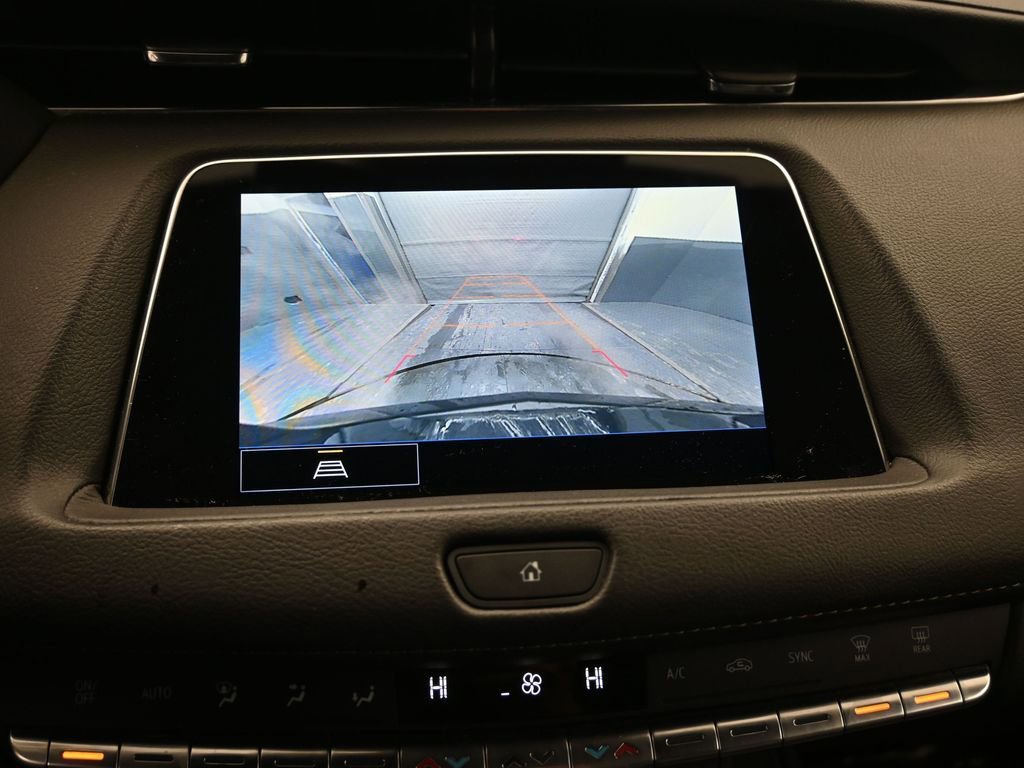 Used 2023 Cadillac XT4 Premium Luxury image 16
