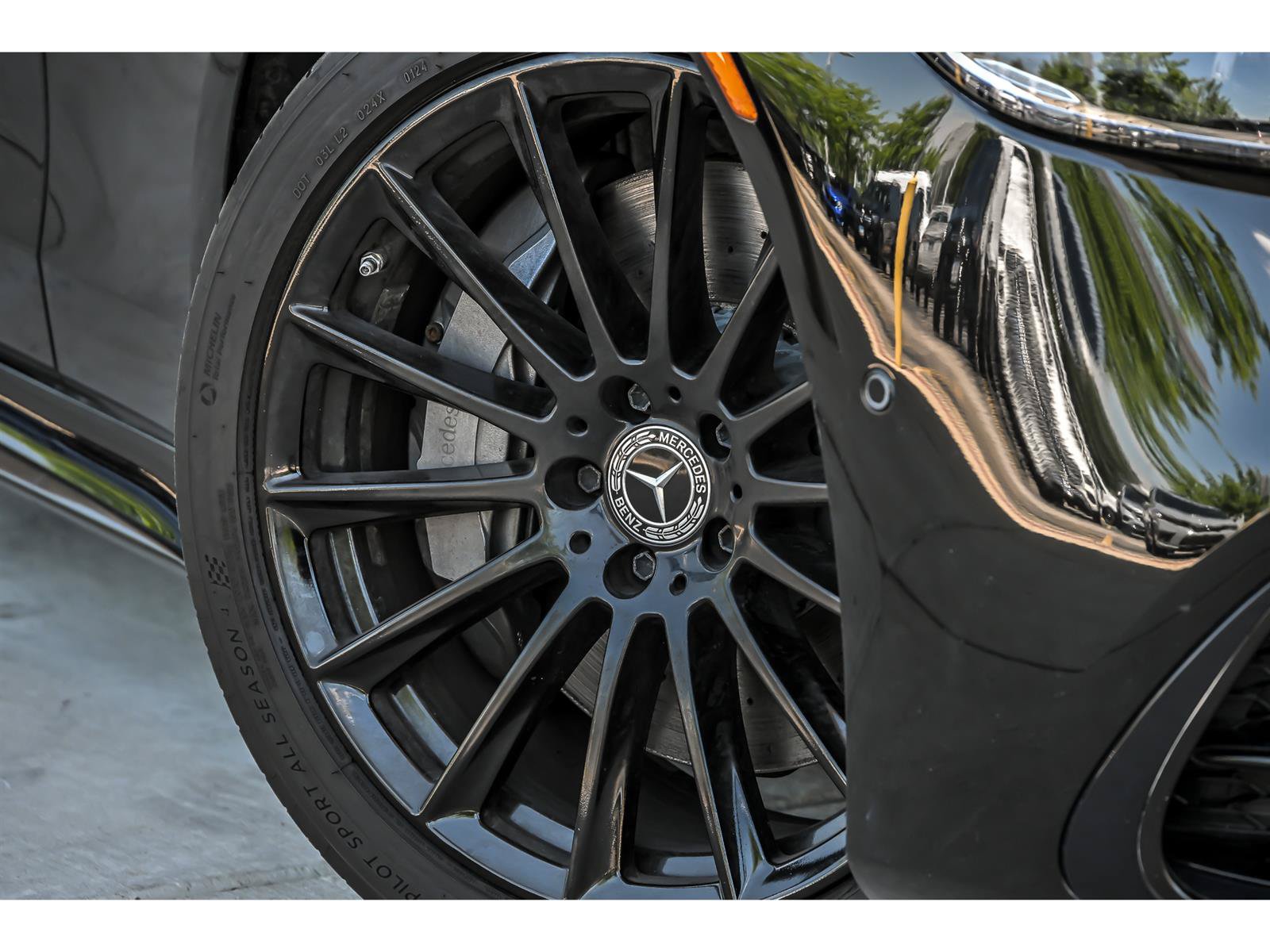 Used 2021 Mercedes-Benz S 580 4MATIC Sedan image 3