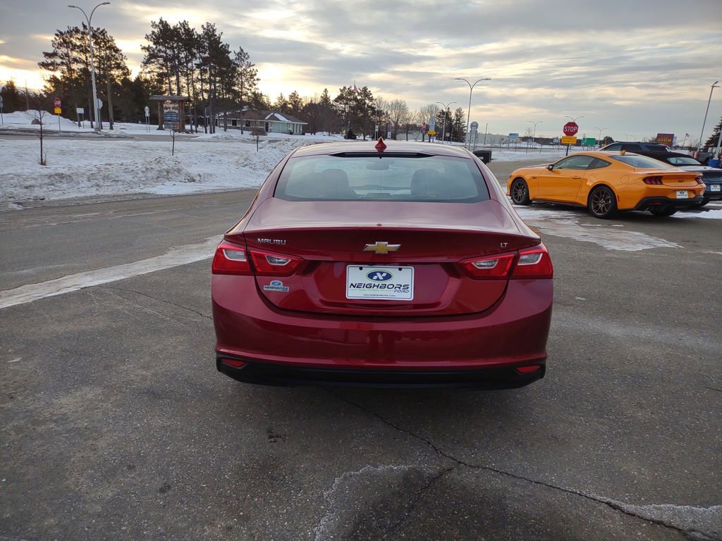 Used 2023 Chevrolet Malibu LT image 4
