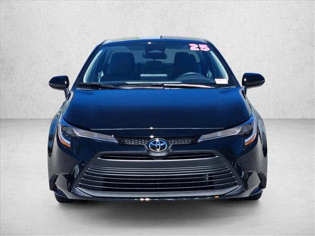 Used 2025 Toyota Corolla LE video 2