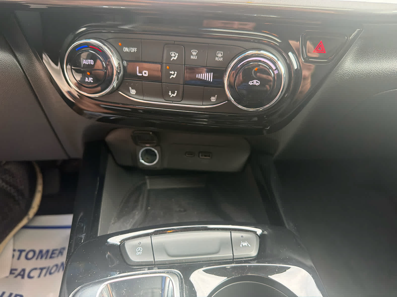 Used 2026 Chevrolet Trax ACTIV w/ Sunroof Package FWD image 19