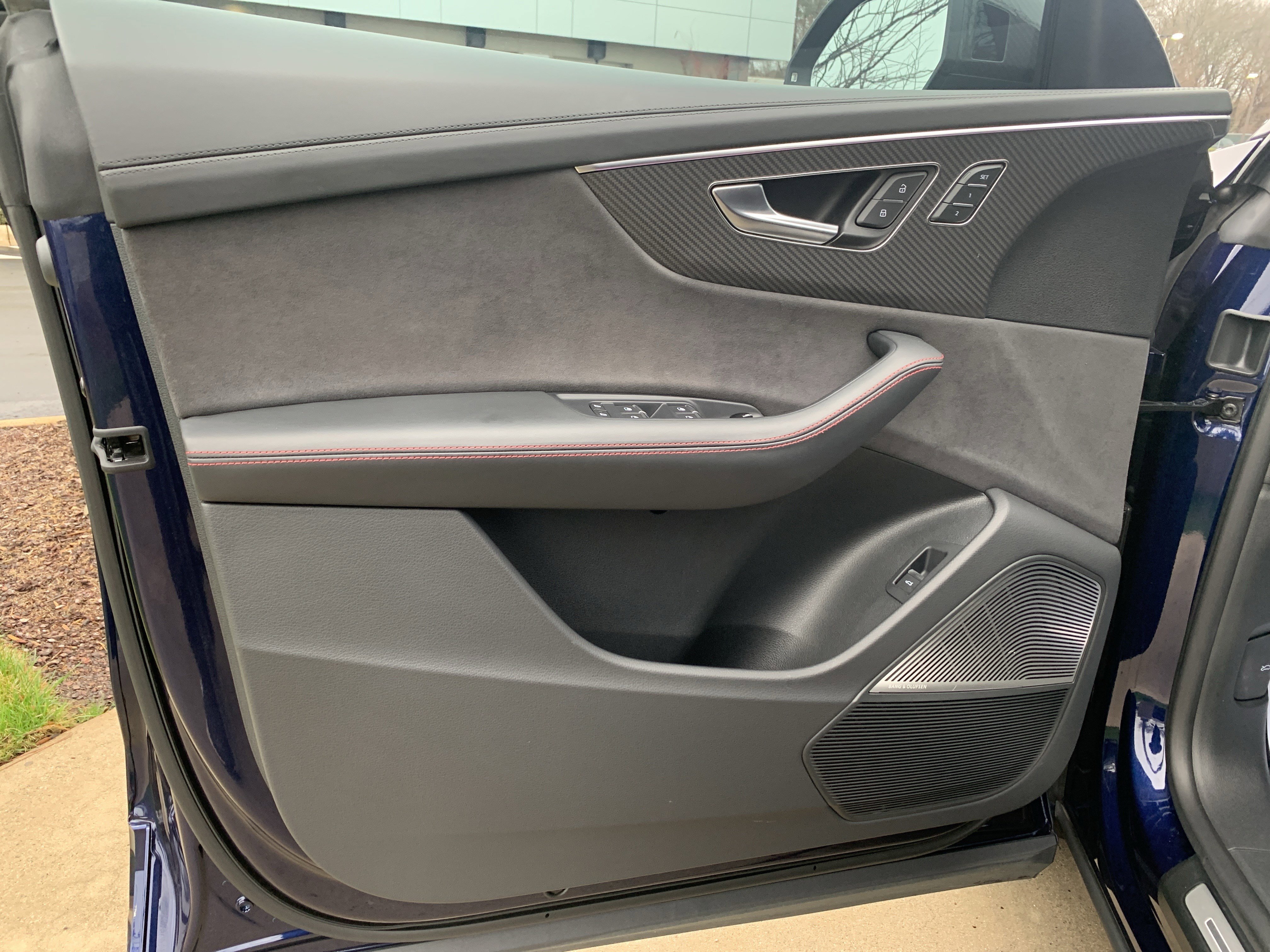 Used 2024 Audi RS Q8 image 27