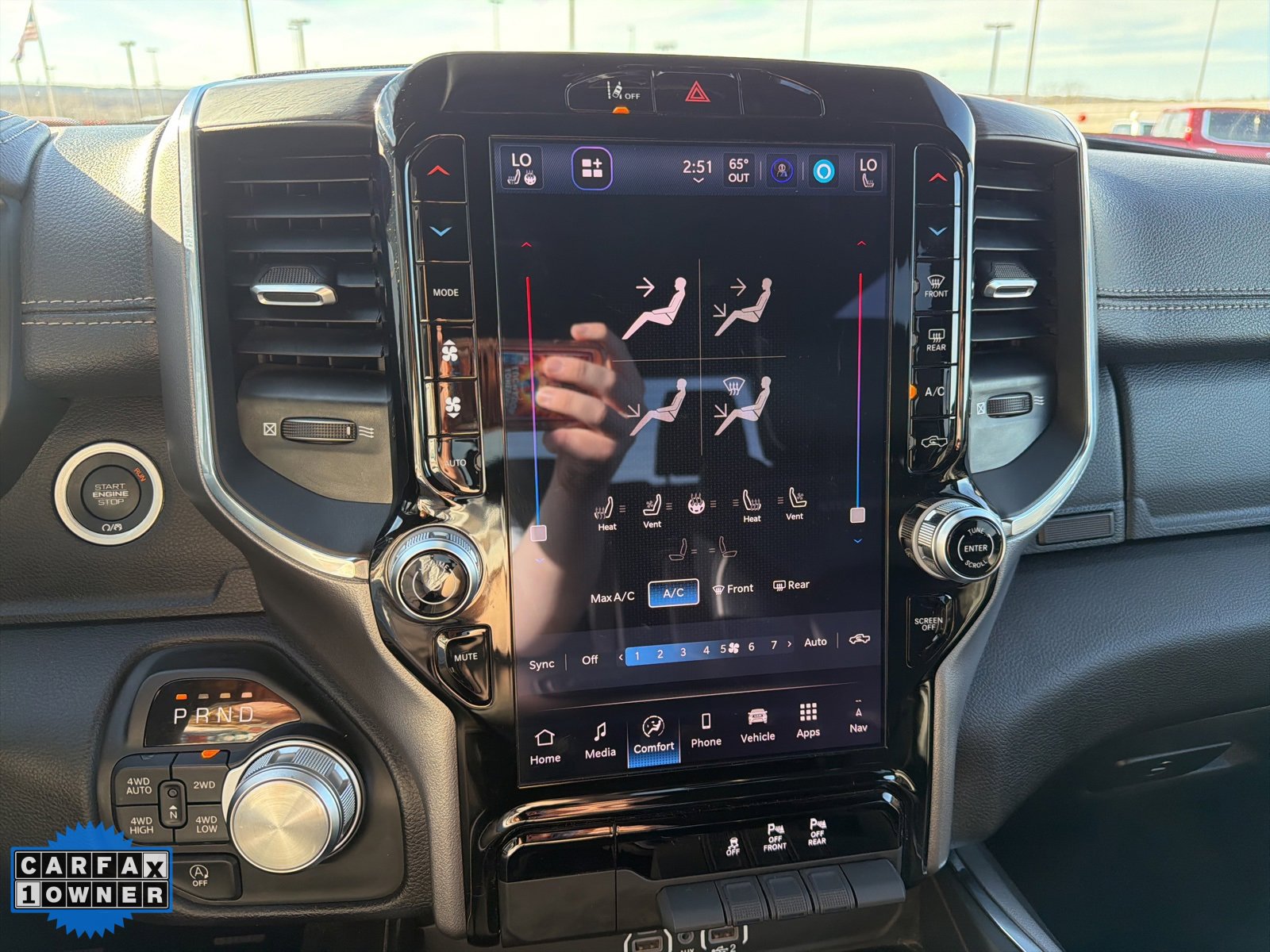 Used 2025 RAM 1500 Laramie image 13