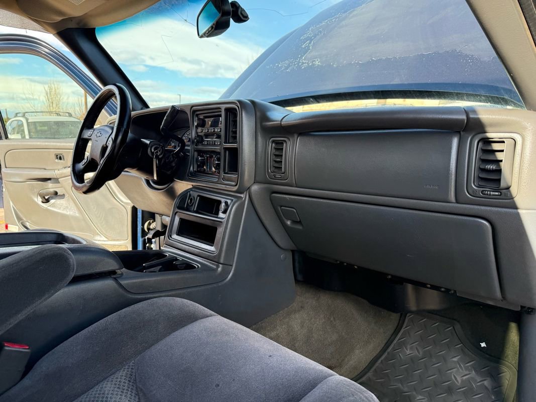 Used 2005 Chevrolet Silverado 2500 LS w/ Heavy-Duty Power Package image 28