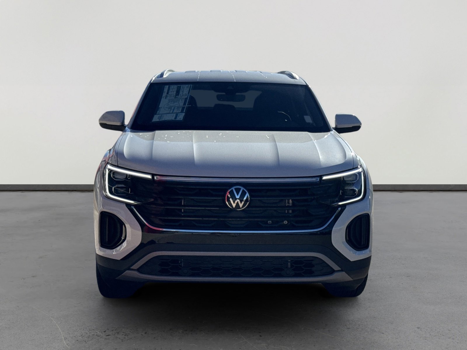 New 2026 Volkswagen Atlas Cross Sport SE image 2