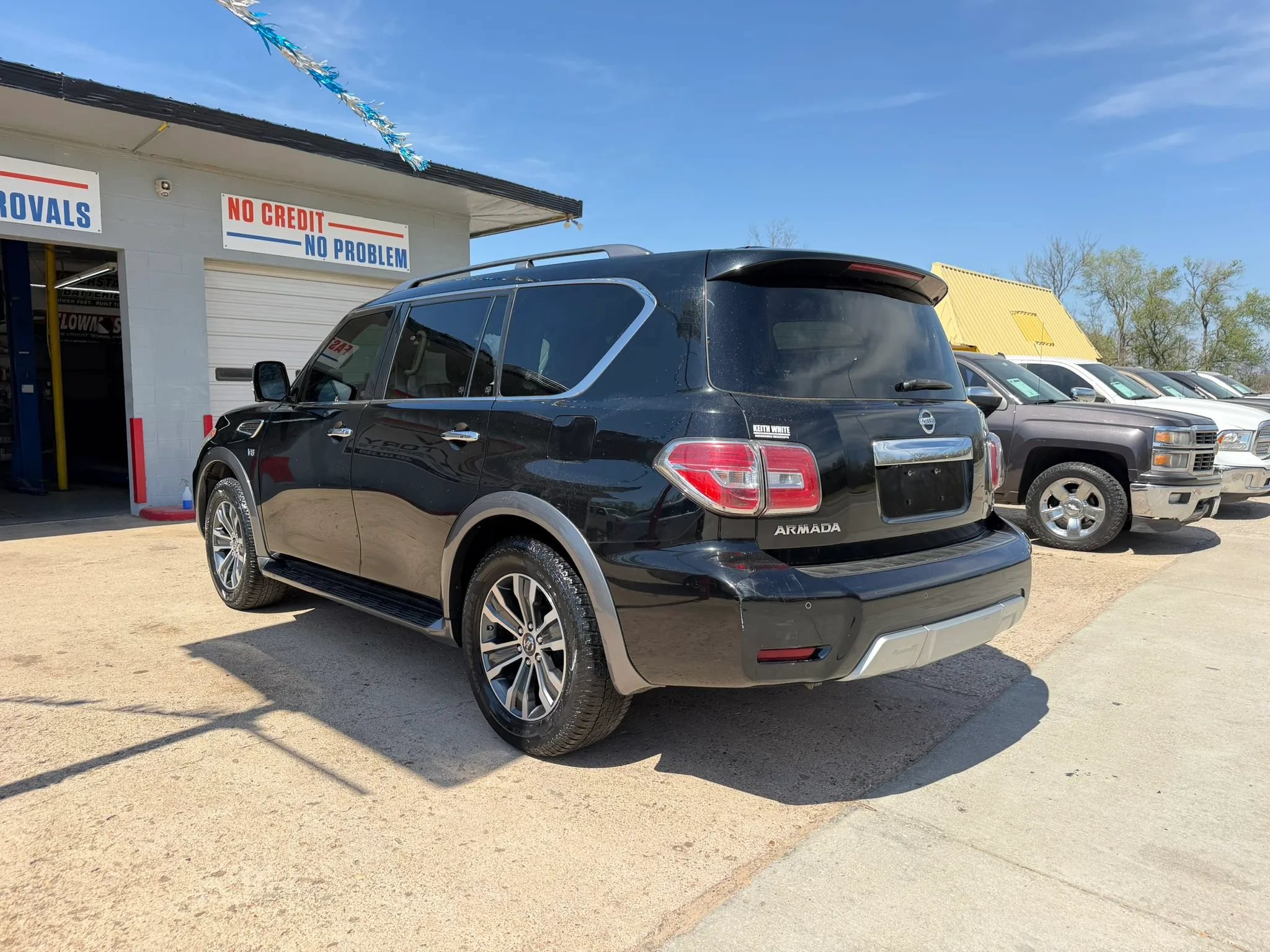 Used 2018 Nissan Armada SL w/ Moonroof Package AWD/4WD image 5