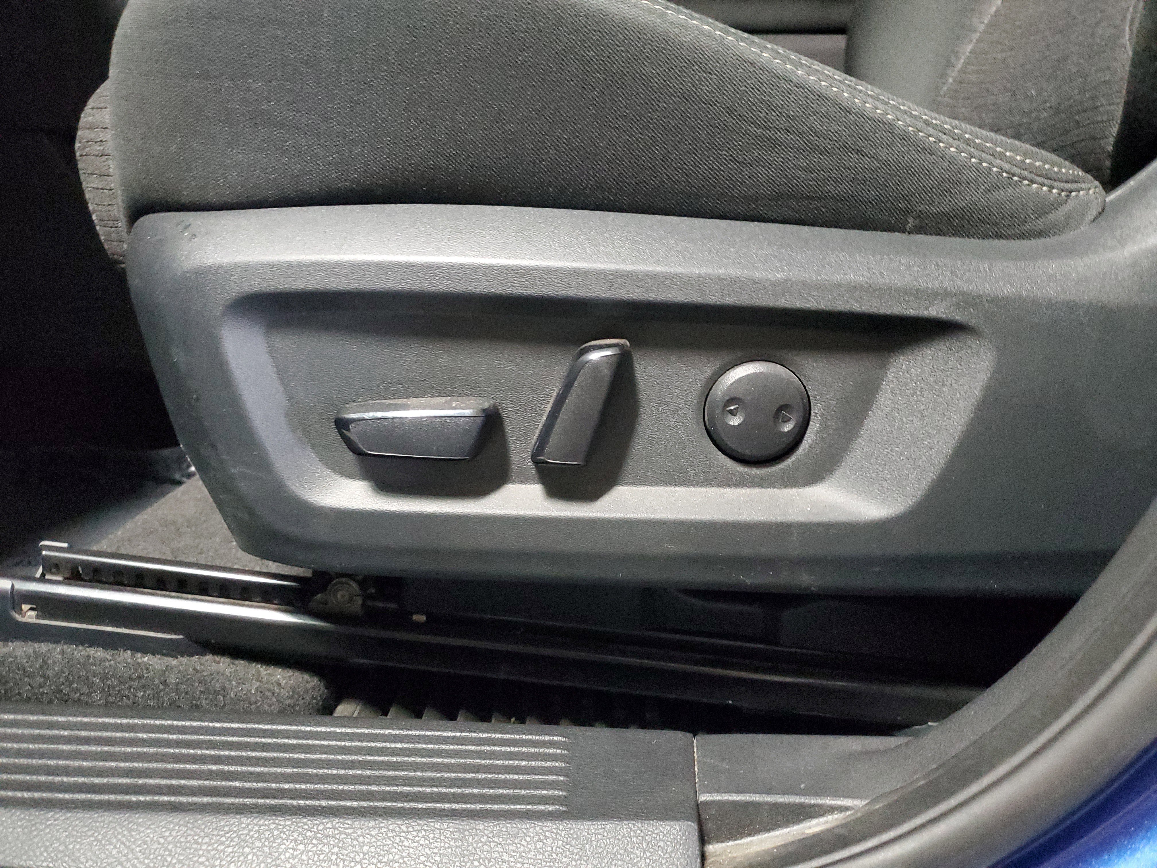 Used 2022 Nissan Rogue SV AWD/4WD image 18