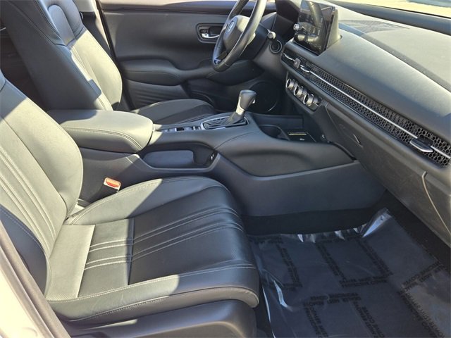 Used 2023 Honda HR-V EX-L image 16