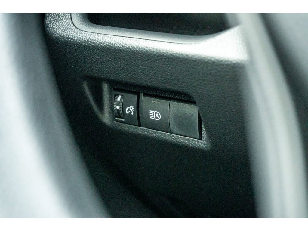 New 2025 Toyota RAV4 LE image 27