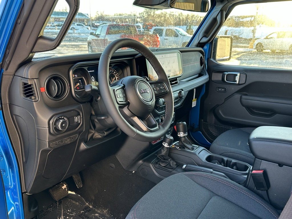New 2025 Jeep Wrangler Unlimited Rubicon image 8