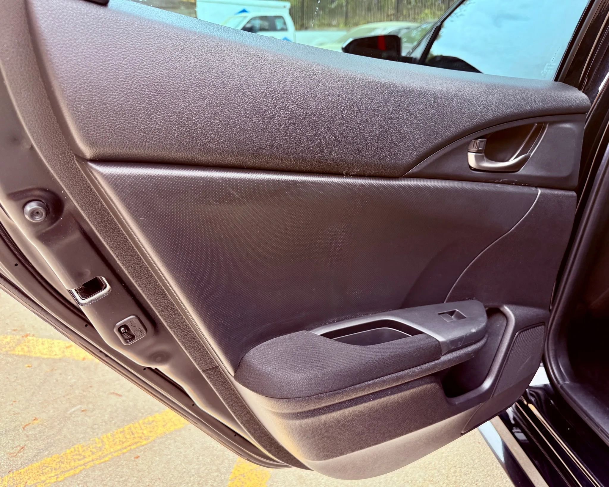 Used 2018 Honda Civic Sport image 17