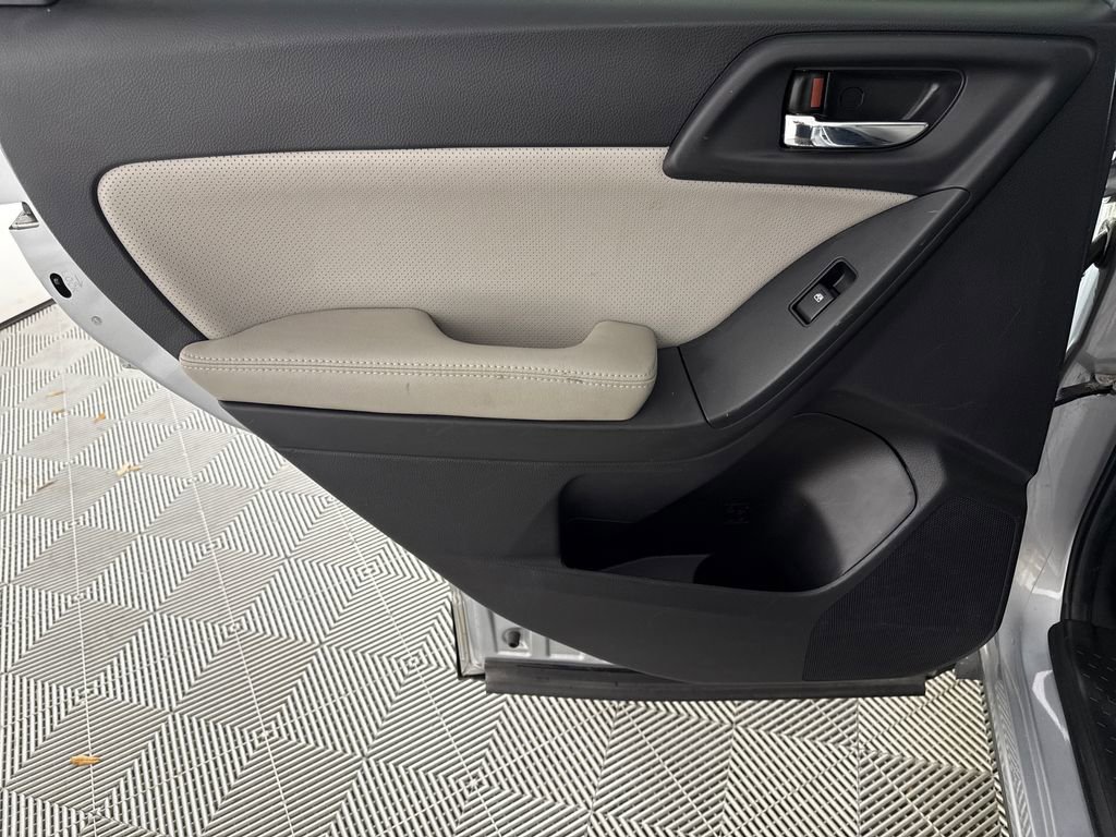 Used 2014 Subaru Forester 2.5i Limited w/ Protection Package #2 image 12