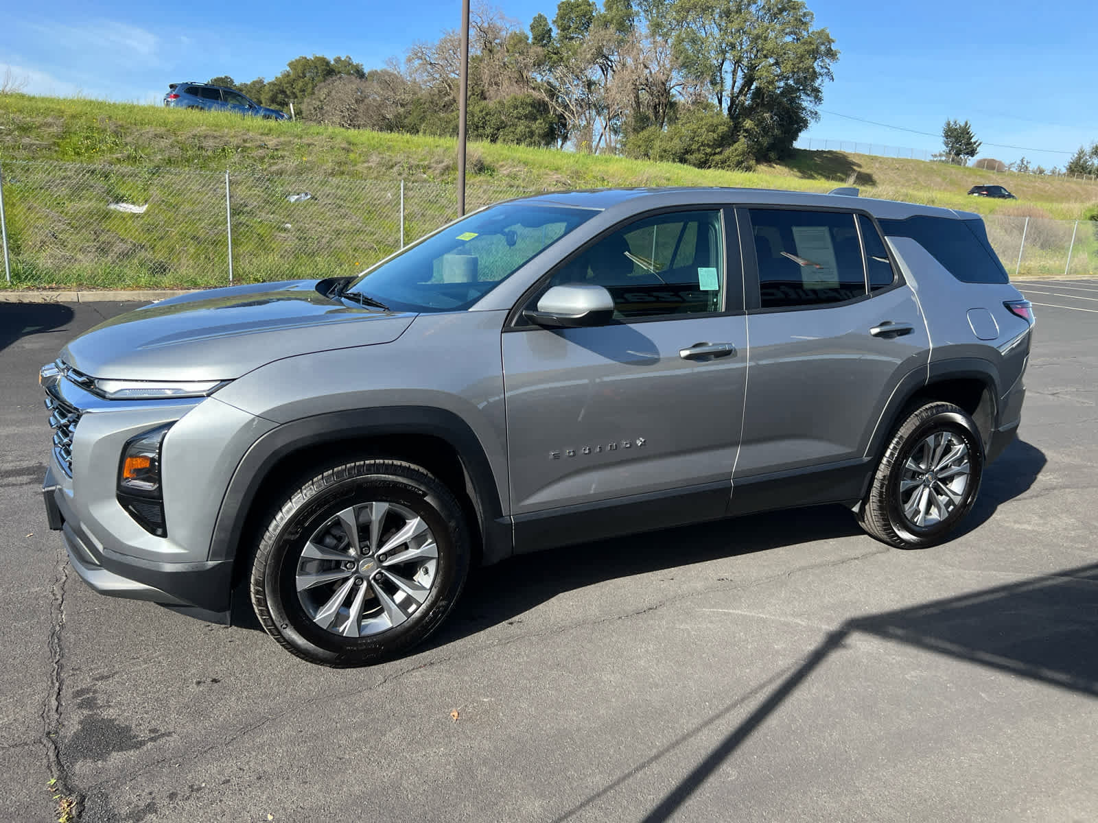 Used 2025 Chevrolet Equinox LT image 7