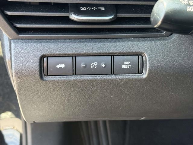 Used 2024 Nissan Altima 2.5 SV FWD image 16