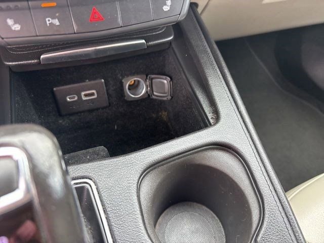 Used 2019 Cadillac XT4 Luxury w/ Cold Weather Package FWD image 25