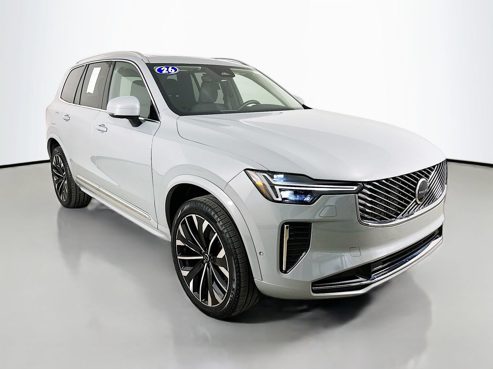 Used 2026 Volvo XC90 B6 Plus w/ Protection Package Premier AWD/4WD image 3