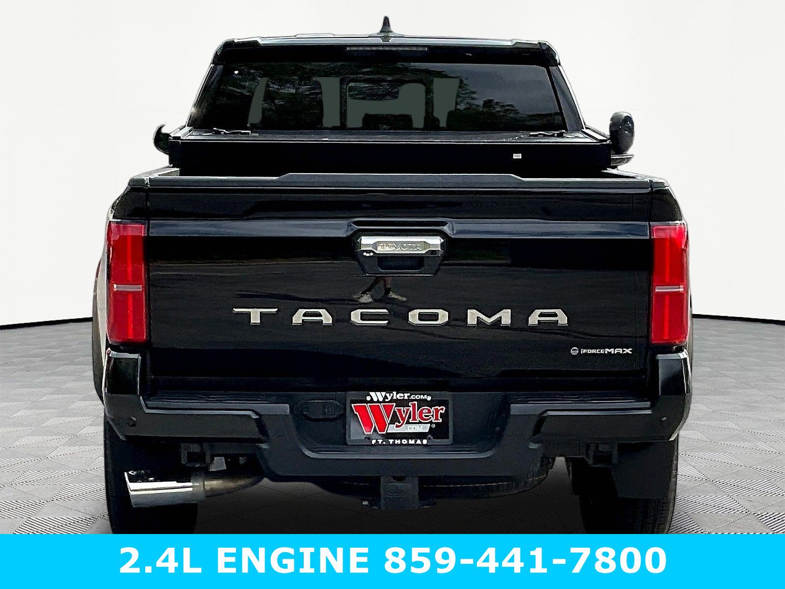 Used 2025 Toyota Tacoma Limited AWD/4WD image 5