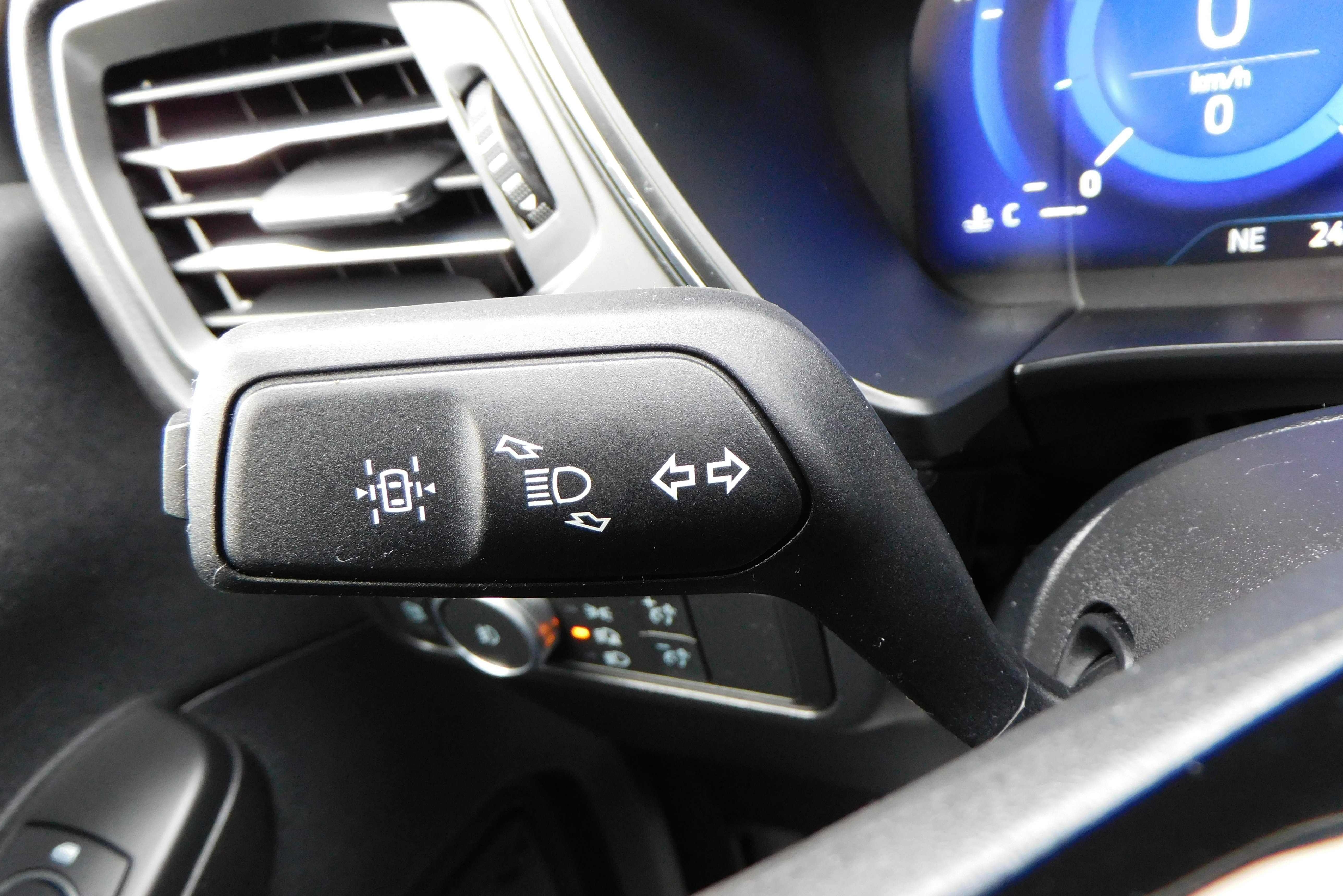 Used 2022 Ford Escape Titanium image 19