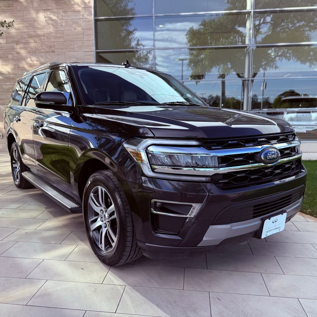 Used 2024 Ford Expedition Limited image 6