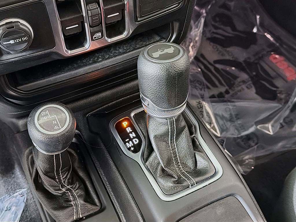 Used 2021 Jeep Wrangler Unlimited Sahara w/ Uconnect 4C Nav & Sound Group image 37