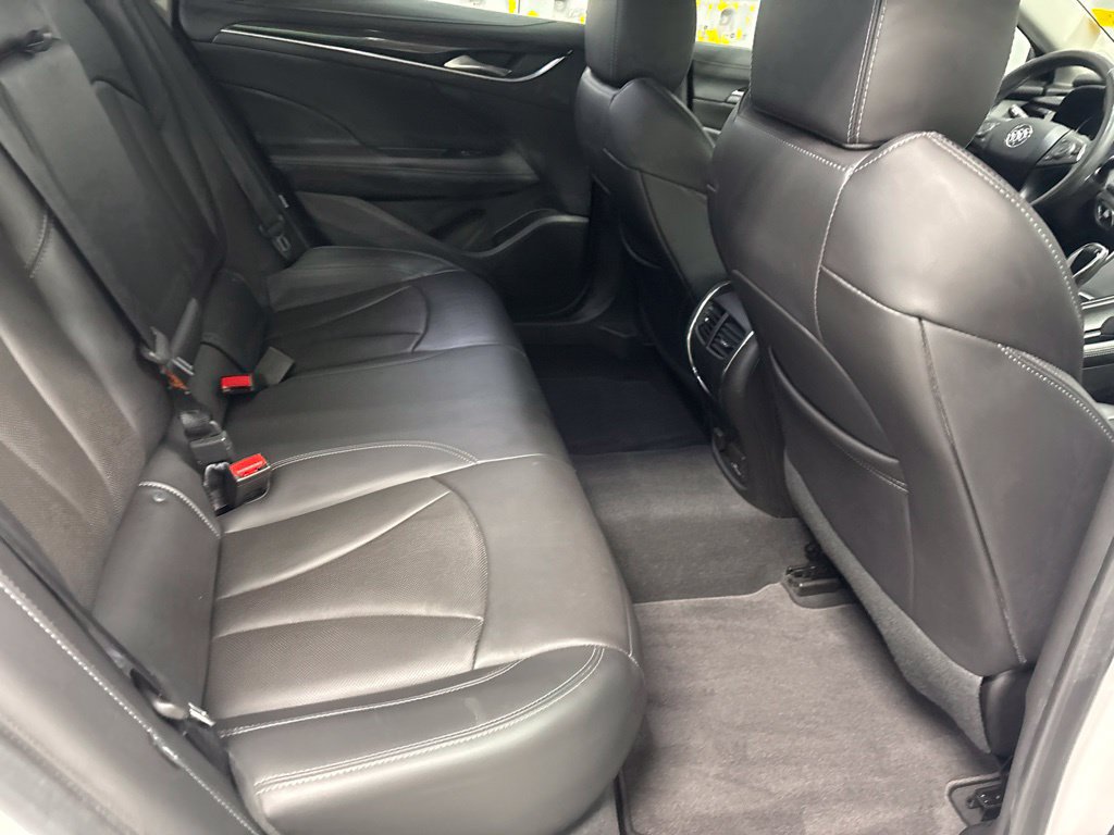 Used 2018 Buick LaCrosse Premium FWD image 9