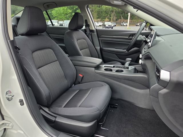 Certified 2025 Nissan Altima 2.5 S FWD image 15