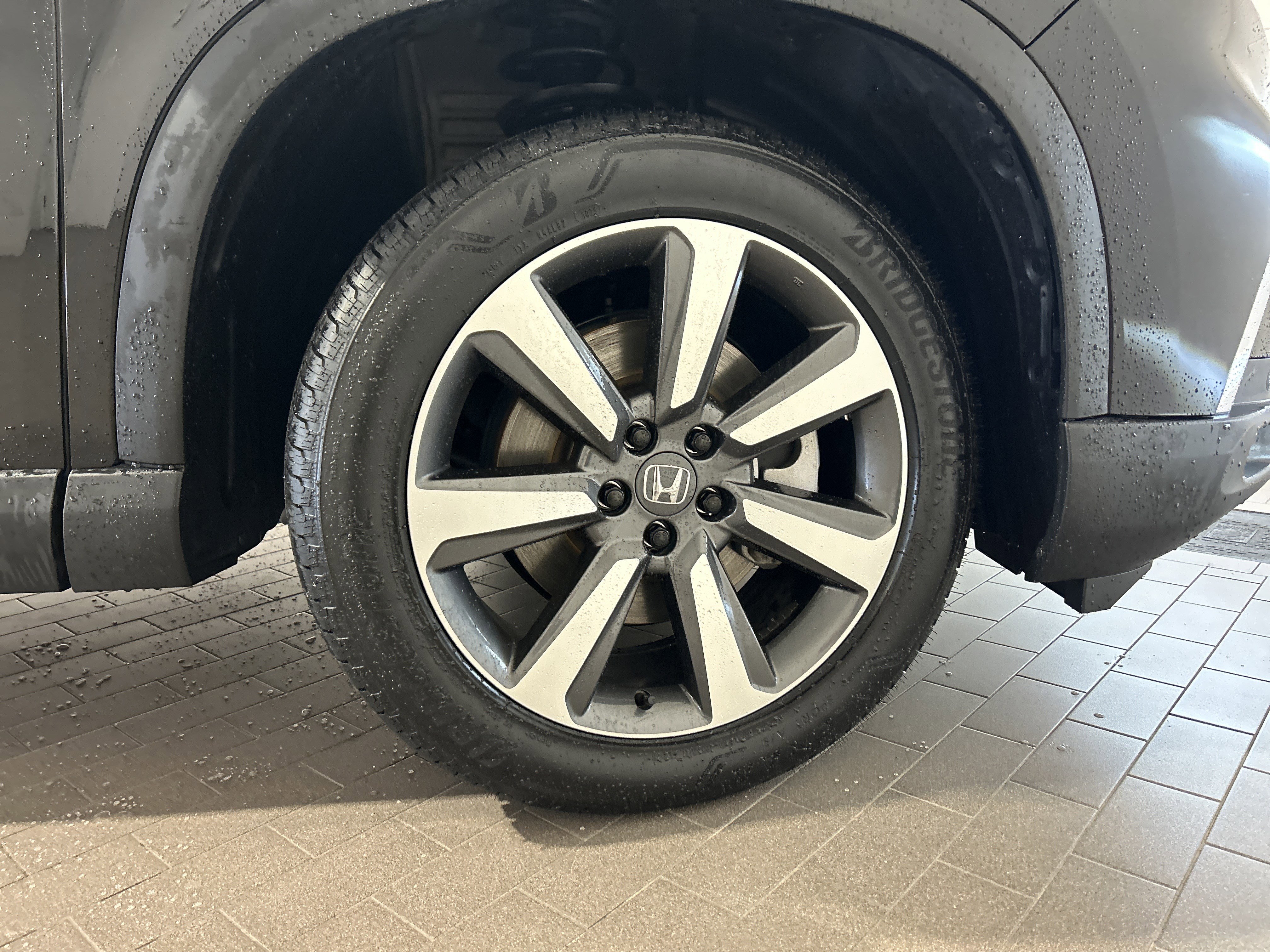 Certified 2024 Honda Pilot Elite image 33