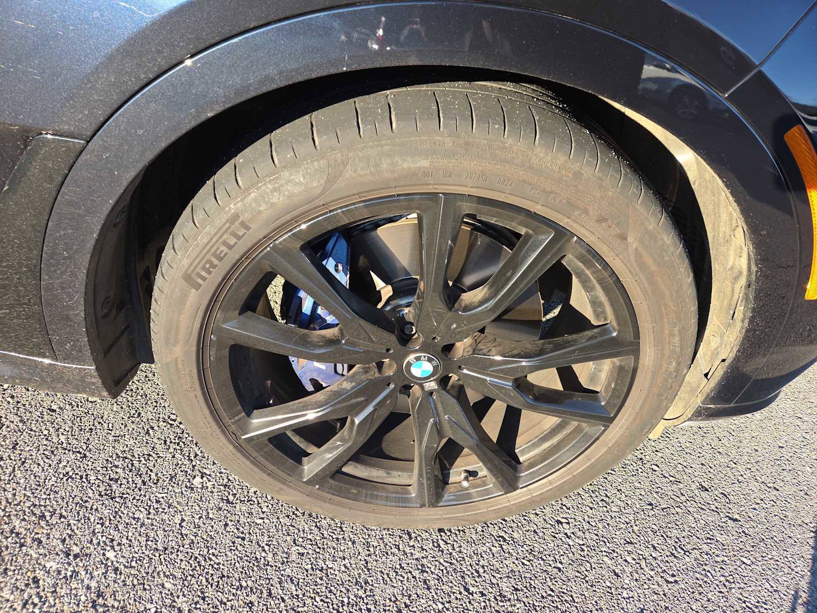 Used 2024 BMW X7 xDrive40i w/ M Sport Package image 2