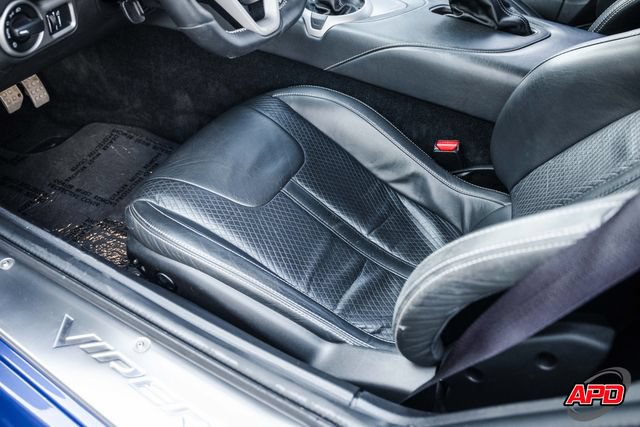 Used 2013 SRT Viper GTS w/ GTS Laguna Interior Pkg RWD image 70