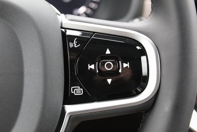 New 2026 Volvo XC90 B5 Core w/ Protection Package Premier image 14