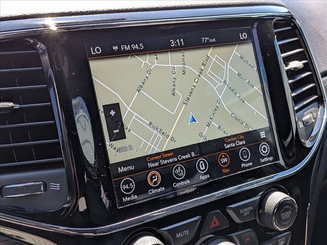 Used 2020 Jeep Grand Cherokee Altitude AWD/4WD image 14