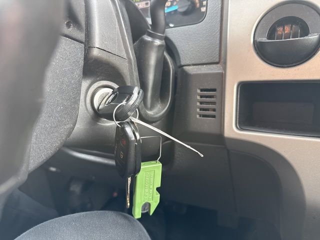 Used 2011 Ford F150 XLT w/ XLT Convenience Pkg image 39