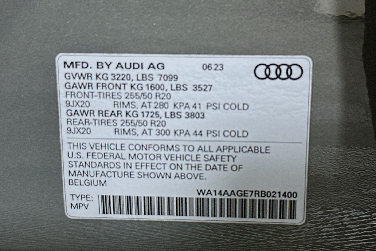 Used 2024 Audi Q8 e-tron Premium AWD/4WD image 24