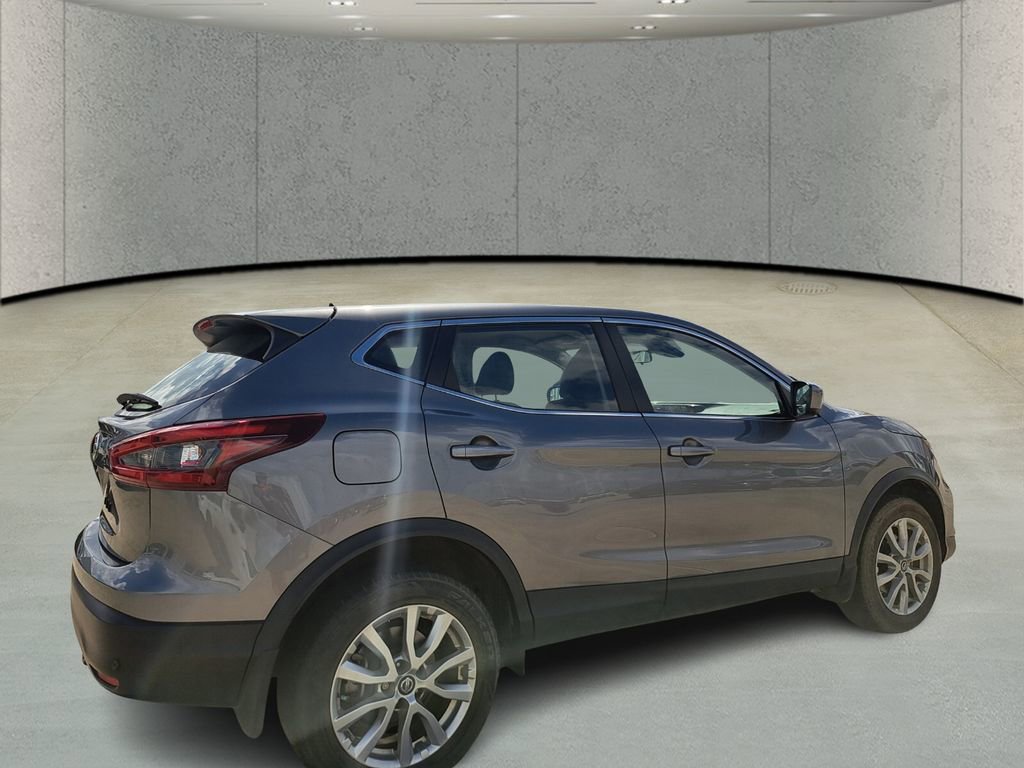 Used 2022 Nissan Rogue Sport S image 5