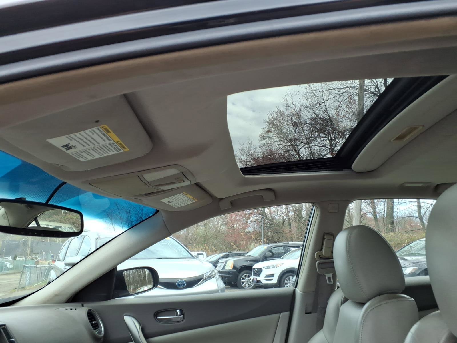 Used 2009 Nissan Maxima 3.5 SV w/ Sport Pkg image 13