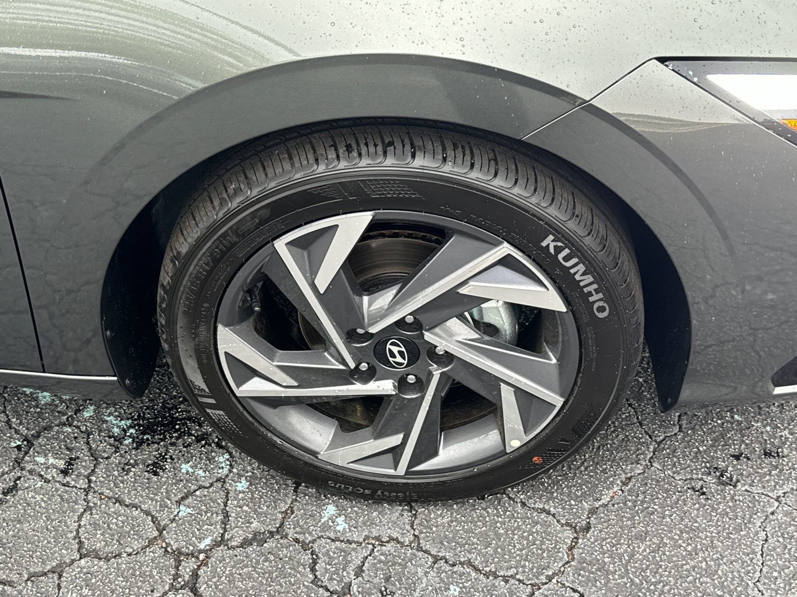 Certified 2025 Hyundai Elantra SEL image 12