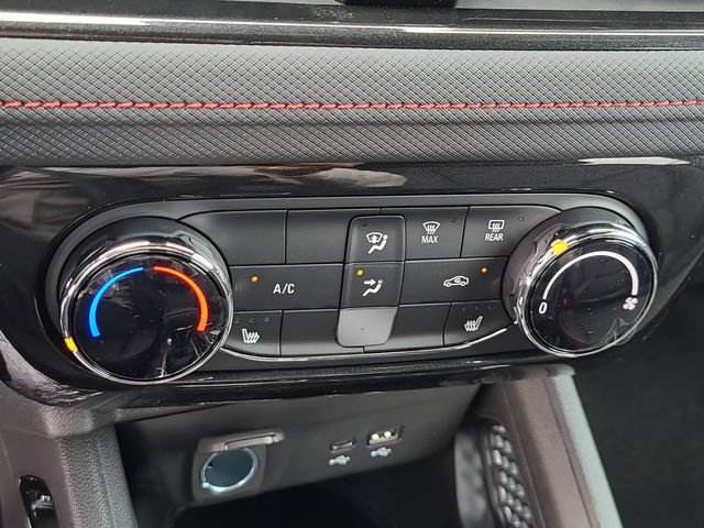 New 2026 Chevrolet TrailBlazer RS w/ Driver Confidence Package FWD image 28