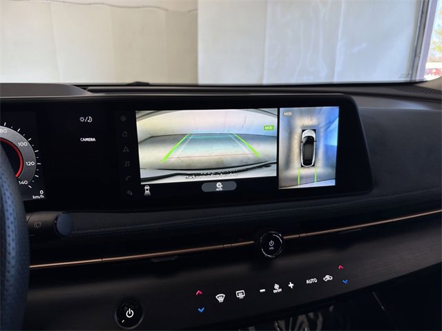 Certified 2025 Nissan Ariya Platinum image 30