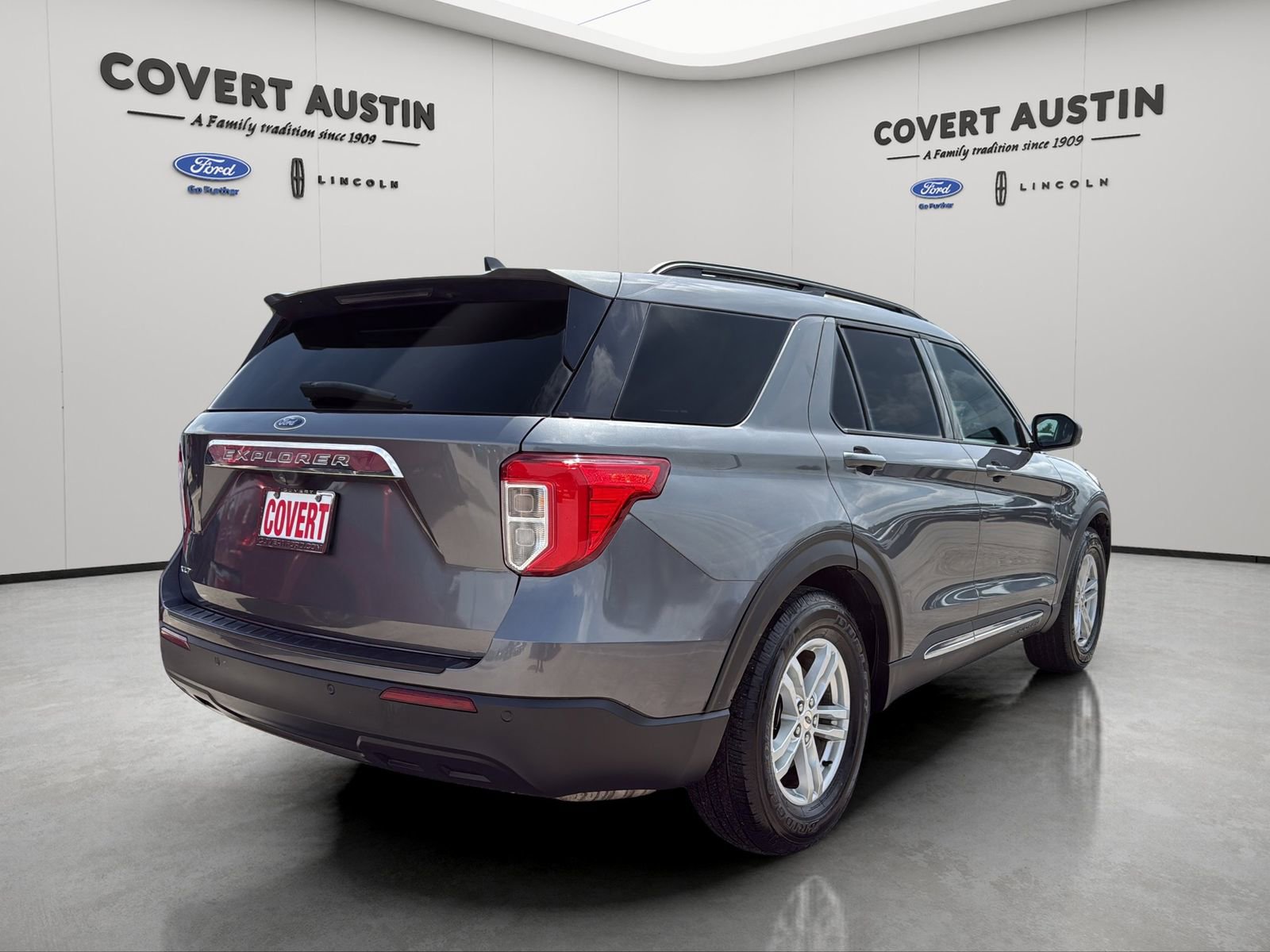 Used 2021 Ford Explorer XLT RWD image 5