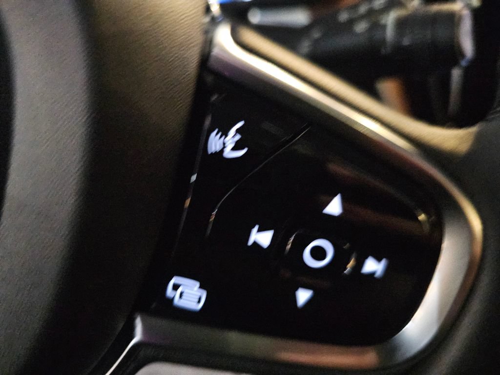 Certified 2023 Volvo XC60 B5 Plus w/ Climate Package AWD/4WD image 19