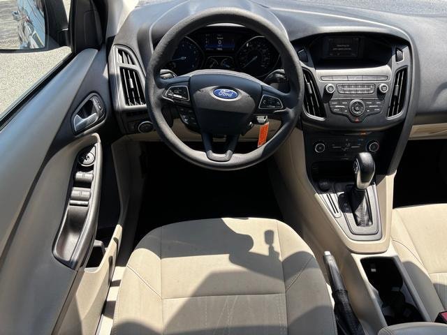 Used 2018 Ford Focus SE FWD image 18