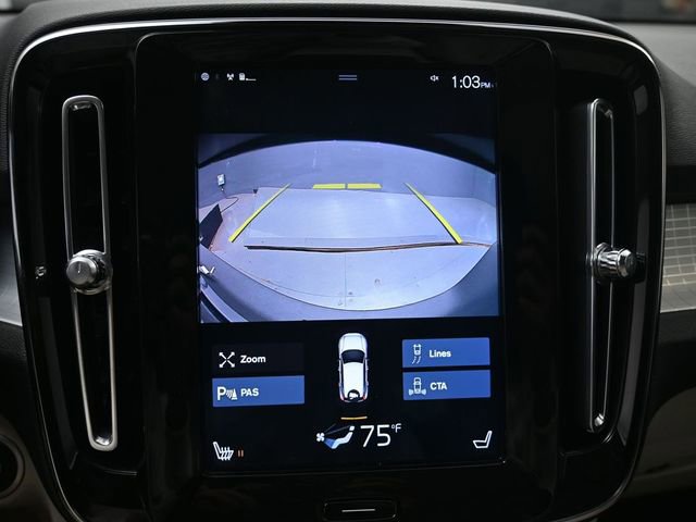 Used 2020 Volvo XC40 T5 Momentum w/ Premium Package image 14