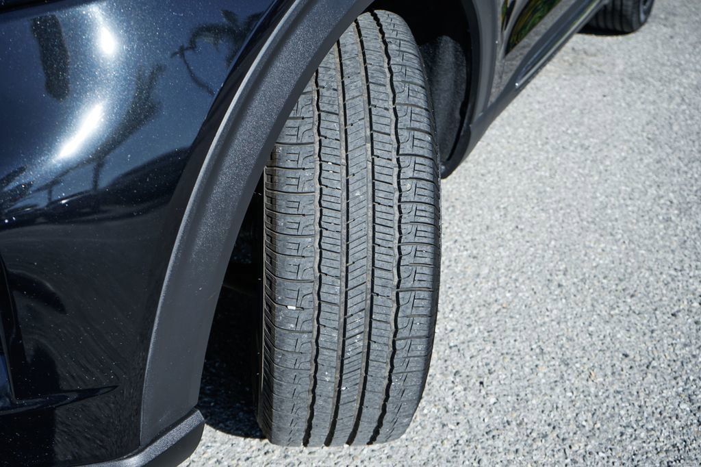 Used 2020 Ford Explorer Limited image 48