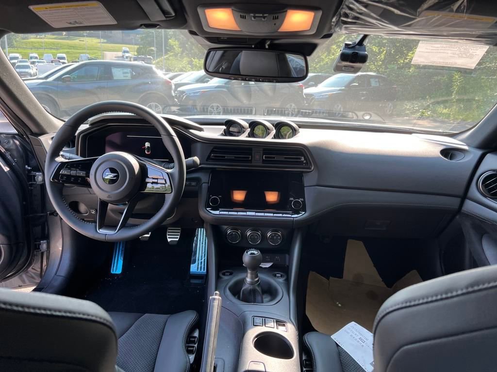 New 2025 Nissan Z Performance w/ Floor Mat Package image 13
