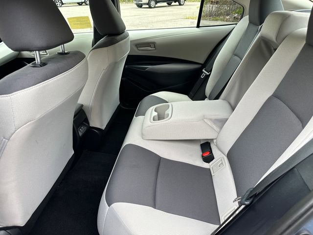Used 2025 Toyota Corolla LE FWD image 17
