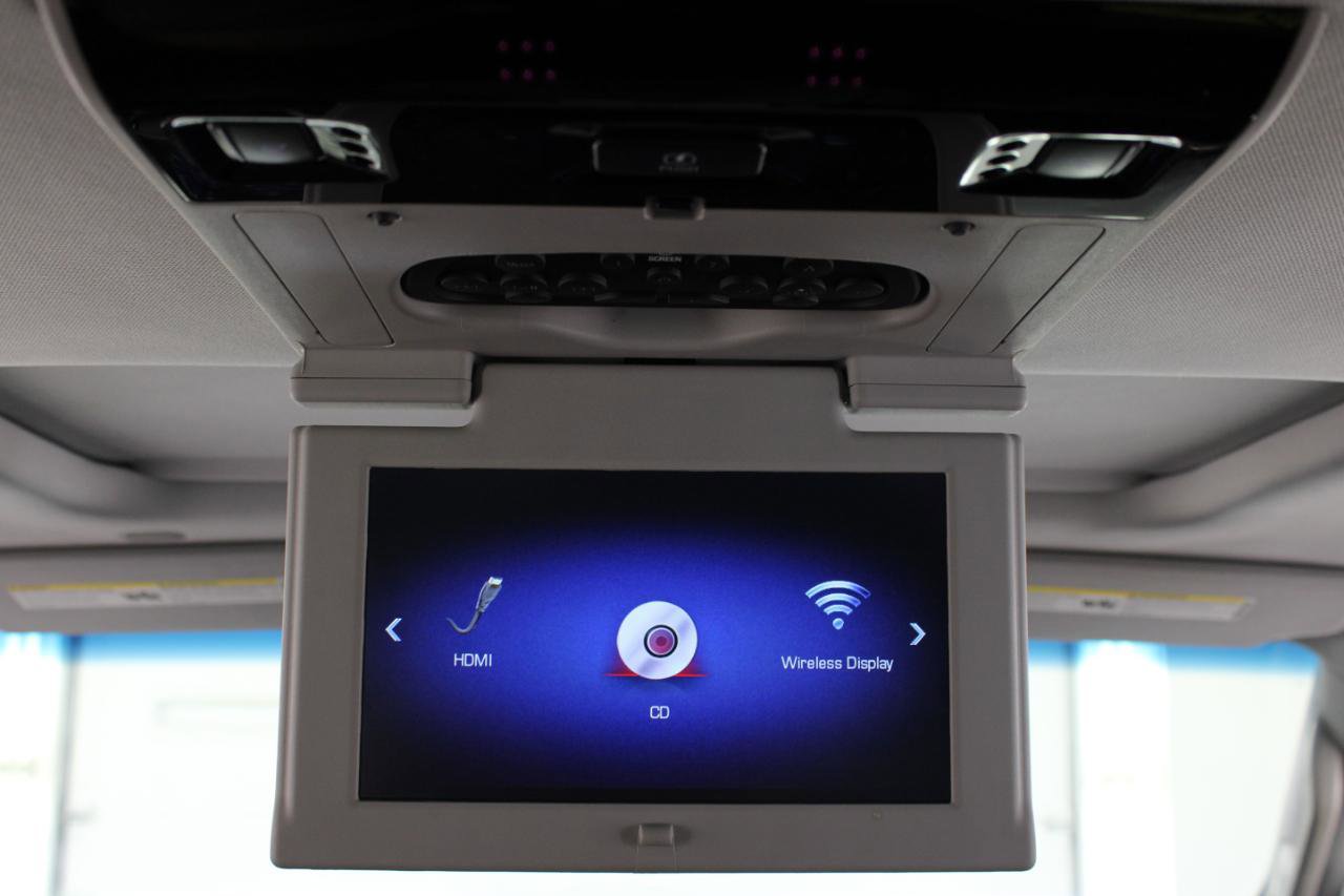 Used 2018 Cadillac Escalade Premium Luxury image 43