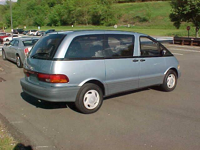 Used 1991 Toyota Previa LE RWD image 6