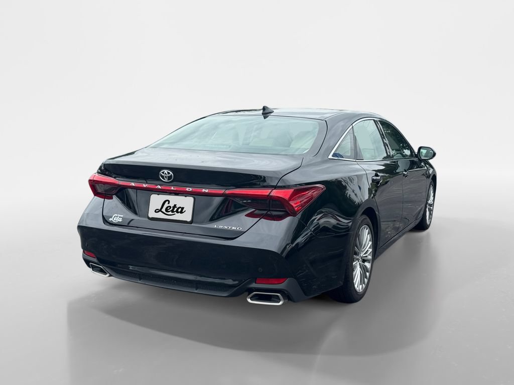 Used 2019 Toyota Avalon Limited w/ Advanced Safety Package FWD image 4