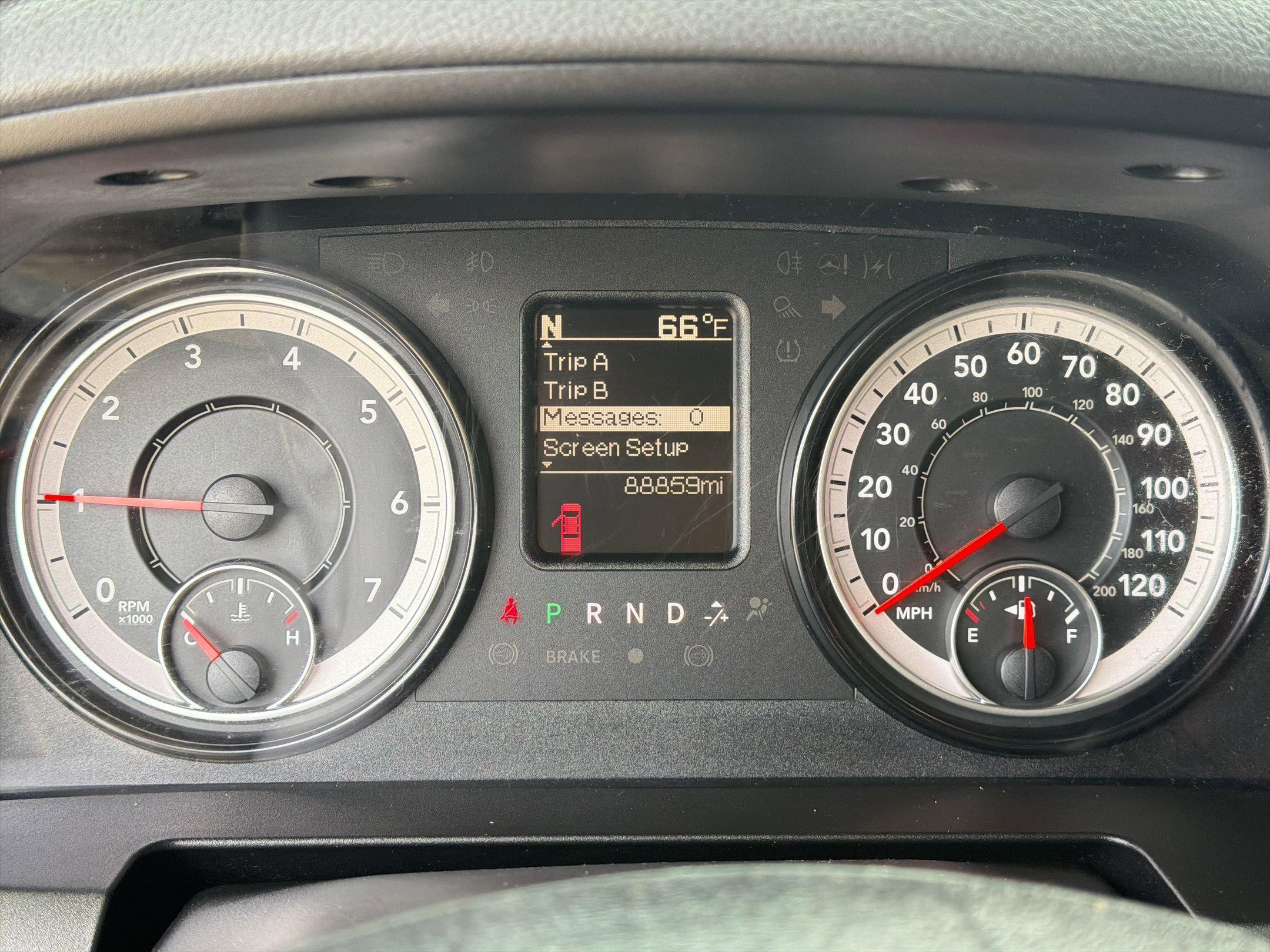 Used 2019 RAM 1500 Classic SLT RWD image 18