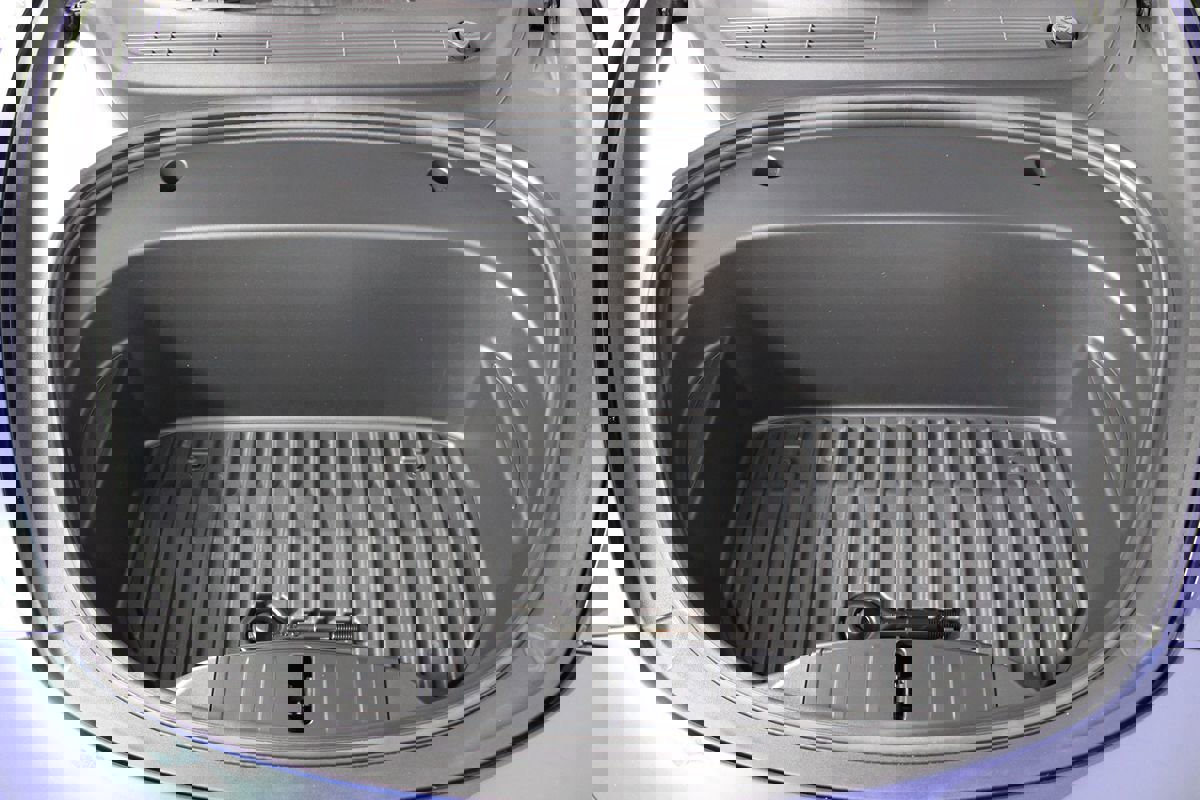 Used 2023 Tesla Model 3 Performance image 35